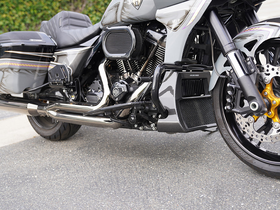 Carbon Radiator Cover - Gloss. Fits CVO Touring 2023up & Street Glide & Road Glide 2024up