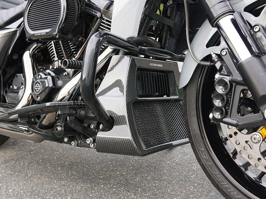 Carbon Radiator Cover - Gloss. Fits CVO Touring 2023up & Street Glide & Road Glide 2024up