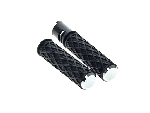 Diamond Handgrips - Chrome. Fits CVO Touring 2023up, Street Glide & Road Glide 2024up, Touring 2025up & Softail 2025up