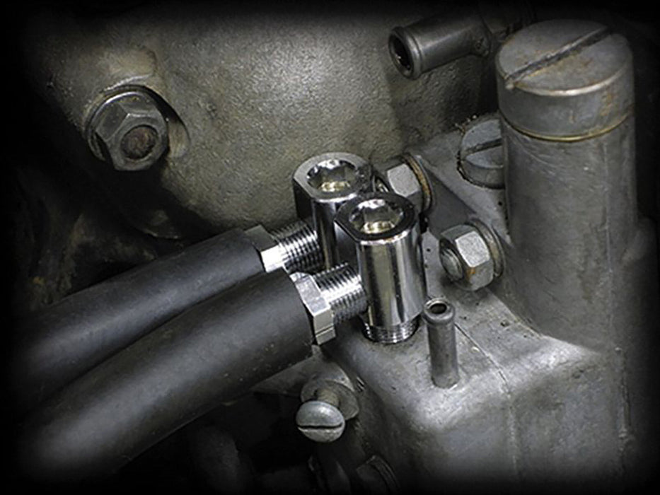90 degree Elbow Oil Fitting with 1/8in. NPT Male Thread & x 1/8in. NPT Female Thread.