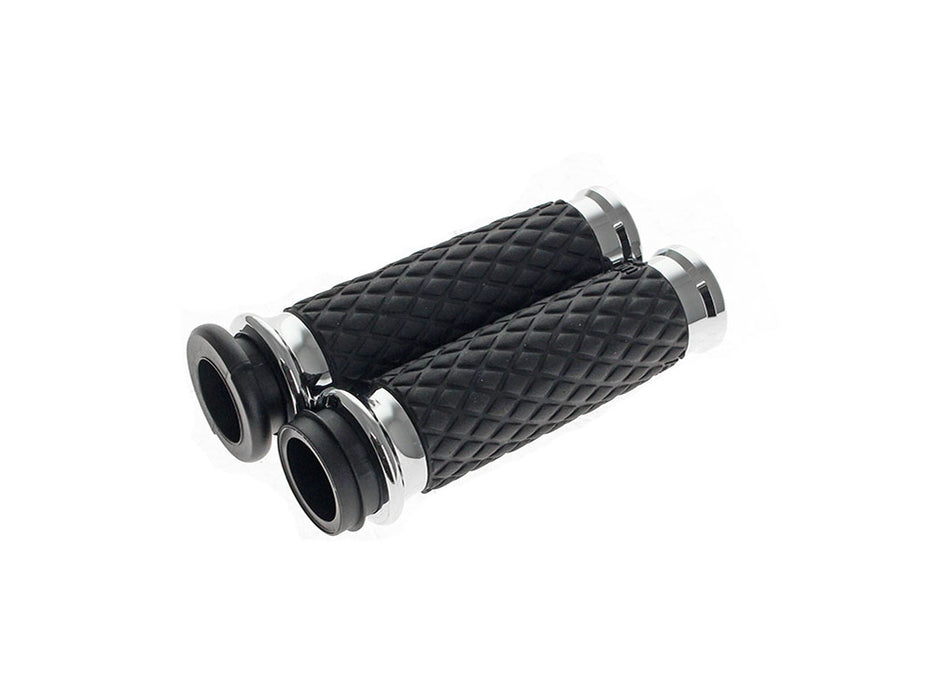 Diamond Contour Handgrips - Chrome. Fits Big Twin 2008-2024 with Throttle-by-Wire