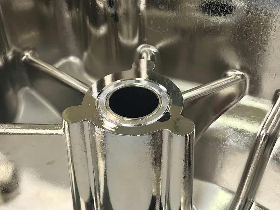 Outer Primary Cover - Chrome. Fits Softail 1999-2006 & Dyna 1999-2005.