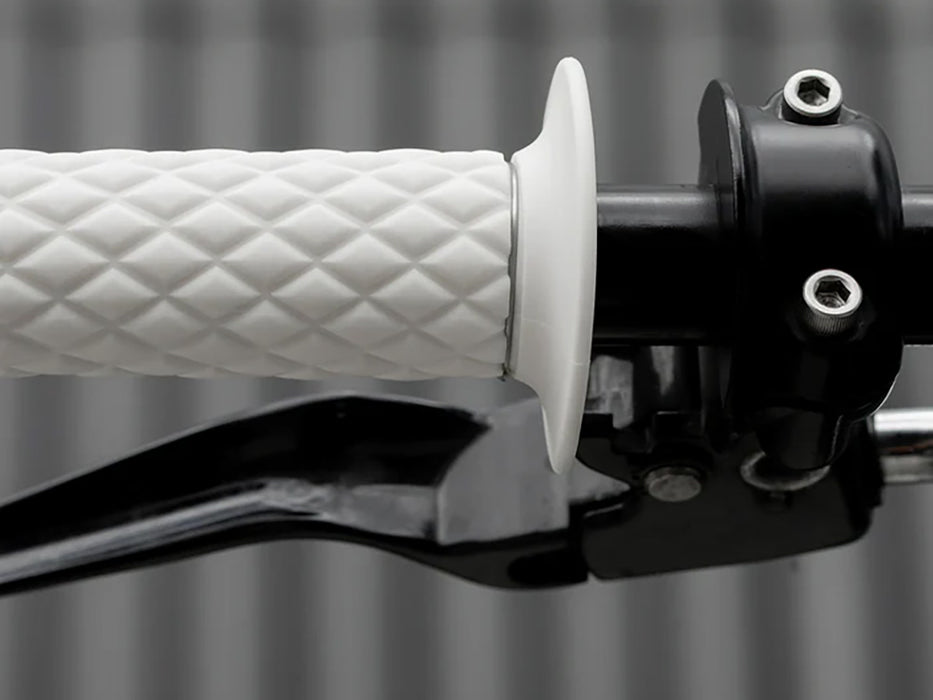 Thruster 1in. Handgrips - White