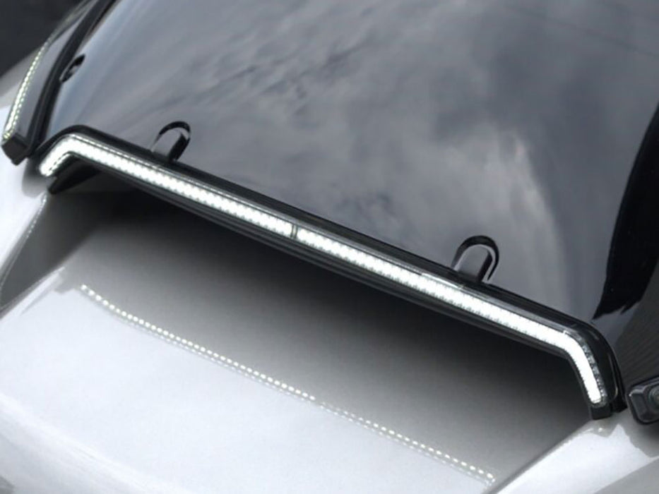 LED Center Fairing Vent Insert With Amber & White LED's - Gloss Black with Smoked Lens. Fits Road Glide 2024up & CVO Roadglide (inc 'STin.) 2023up.