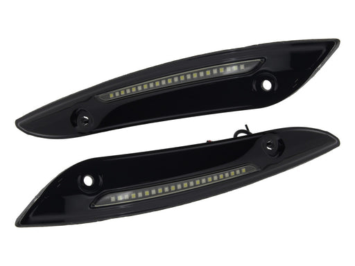 LED Dynamic Windshield Trim - Smoke Lens, Black Housing. With Sequential Amber Turn, White Run. Fits Road Glide 2015-2023