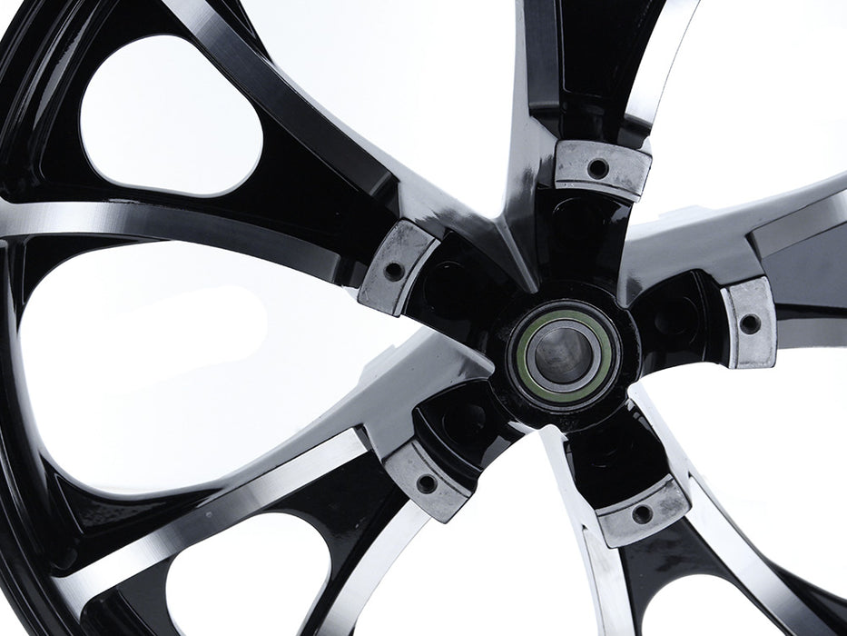 21in. x 3.50in. wide Largo 3D Wheel with Front Hub - Black Cut. Fits Touring 2008up with ABS