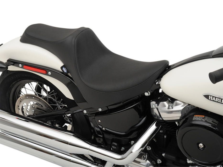 Predator 3 Dual Seat - Smooth Black. Fits Softail Deluxe 2018-2020, Slim 2018-2021, Standard 2020-2024 & Street Bob & Heritage Classic 2018up