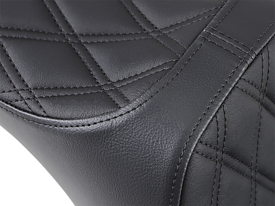 Predator 3 Dual Seat with Black Double Diamond Lattice Stitch. Fits Softail Deluxe 2018-2020, Slim 2018-2021, Standard 2020-2024 & Street Bob & Heritage Classic 2018up
