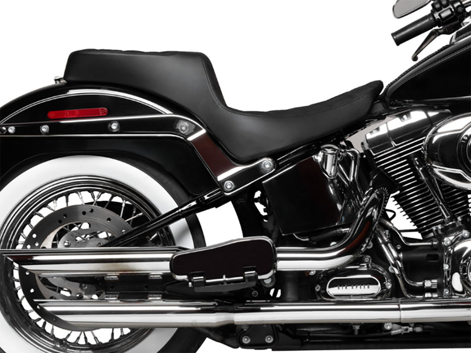 Performance Predator 2up Dual Seat with Black Double Diamond Lattice Stitch. Fits Softail 2000-2017 with 130 or 150 OEM Rear Tyre