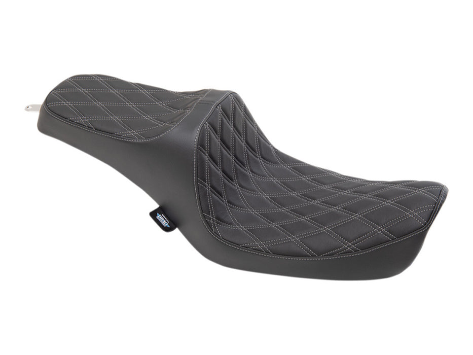 Predator 3 Dual Seat with Silver Double Diamond Lattice Stitch. Fits Dyna 1996-2003
