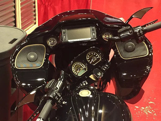 Wild Boar, 400 Watt Amp x 2 Speaker Kit. Fits Road Glide 2015-2023