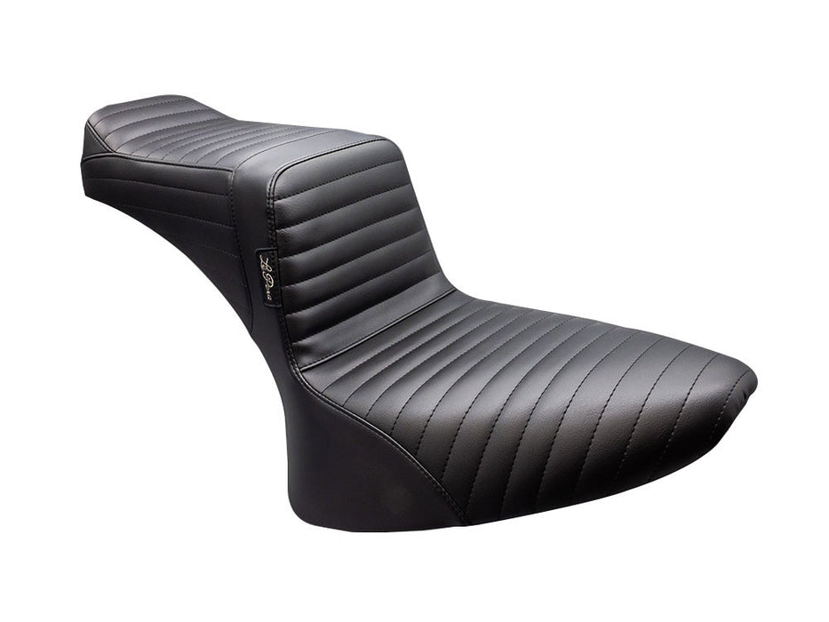 TailWhip Dual Seat - Pleated. Fits Softail 1984-1999.