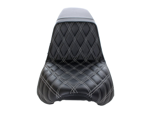 Kickflip Dual Seat with White Double Diamond Stitch. Fits Softail Slim & Street Bob 2018up & Standard 2020up.