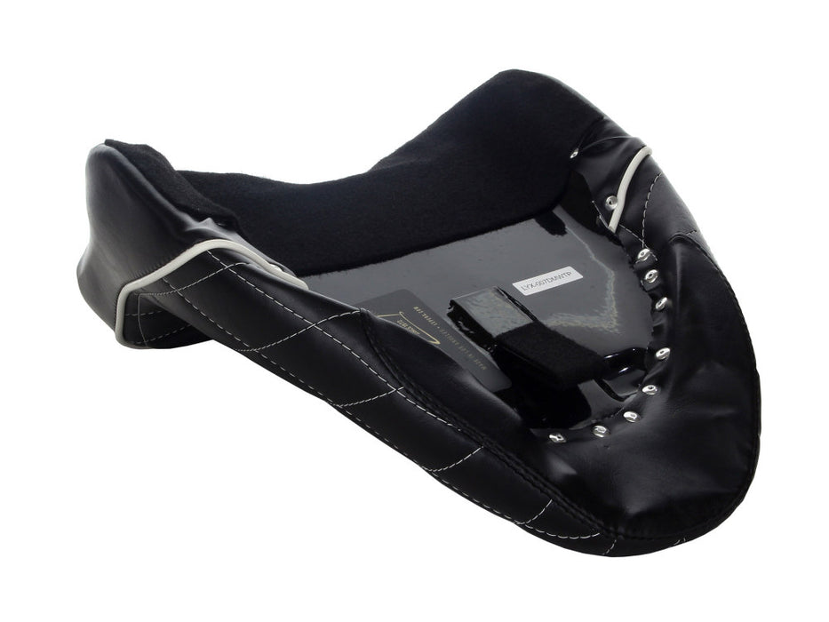 Bare Bones Solo Seat with White Diamond Stitch & Piping. Fits Softail Deluxe 2018-2020 & Heritage Classic 2018up