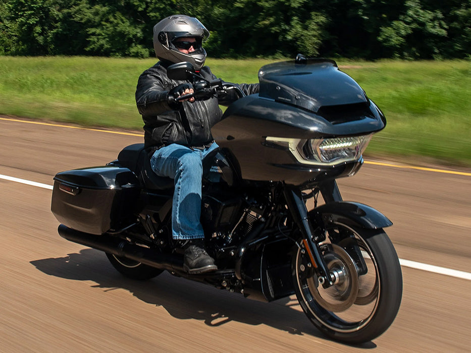 6in. Spoiler Windshield - Dark Smoke. Fits CVO Road Glide 2023up & Road Glide 2024up