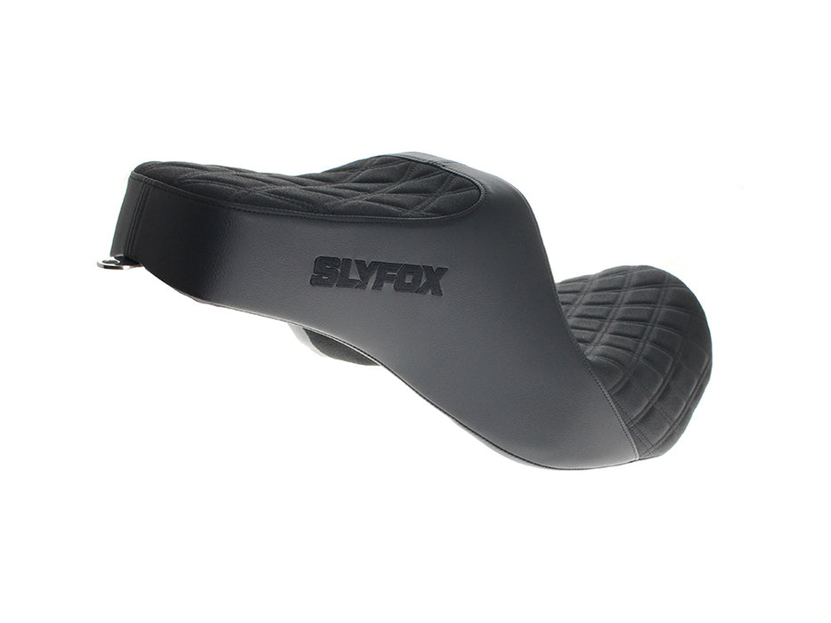 Highnoon Dual Seat with Black Double Diamond Stitch. Fits CVO Touring 2023up, Street Glide & Road Glide 2024up, Touring 2025up