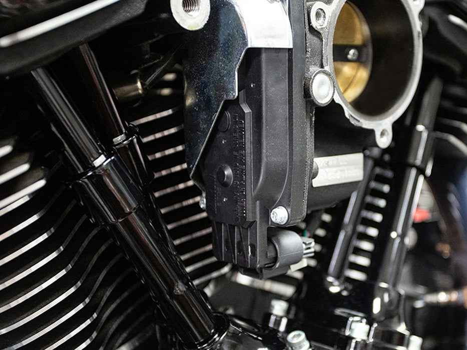 Quickee Adjustable Pushrod Kit - Black. Fits Milwaukee-Eight 2017up.