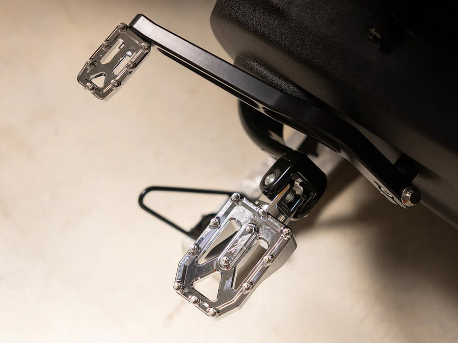 Aggressor Footpegs - Chrome. Fits Softail 2018up Front Rider