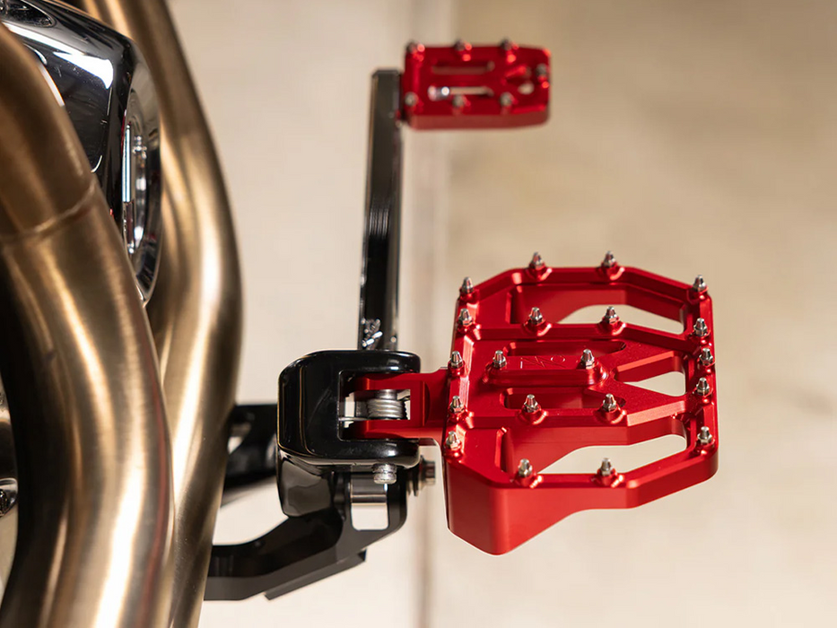 Thrashin Supply - Aggressor Mini Floorboards – Red. Fits Softail 2018up Front Rider