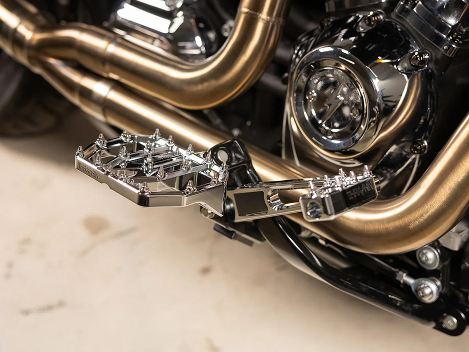 Thrashin Supply - Aggressor Mini Floorboards – Chrome