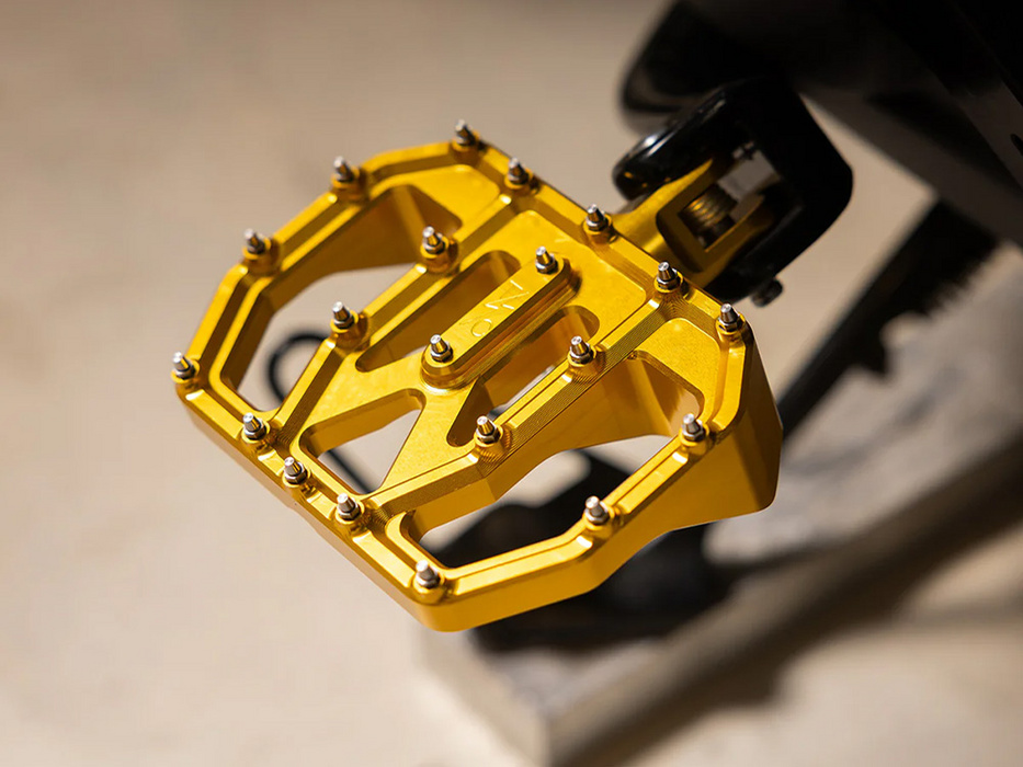 Thrashin Supply - Aggressor Mini Floorboards – Gold. Fits Softail 2018up Front Rider