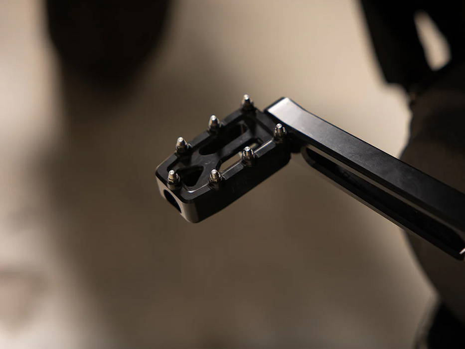 Thrashin Supply - Aggressor Shift Peg – Black